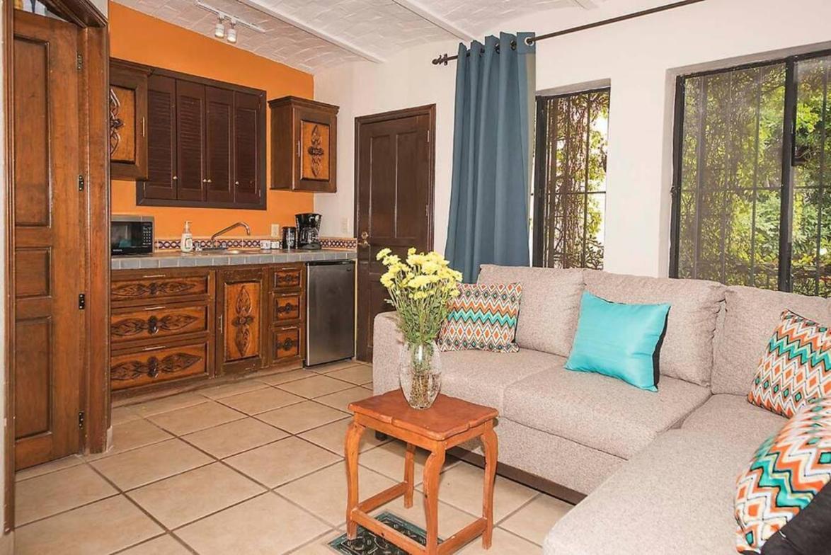 Enjoy Ac In Our Guest Room At Inn Ajijic Eksteriør bilde